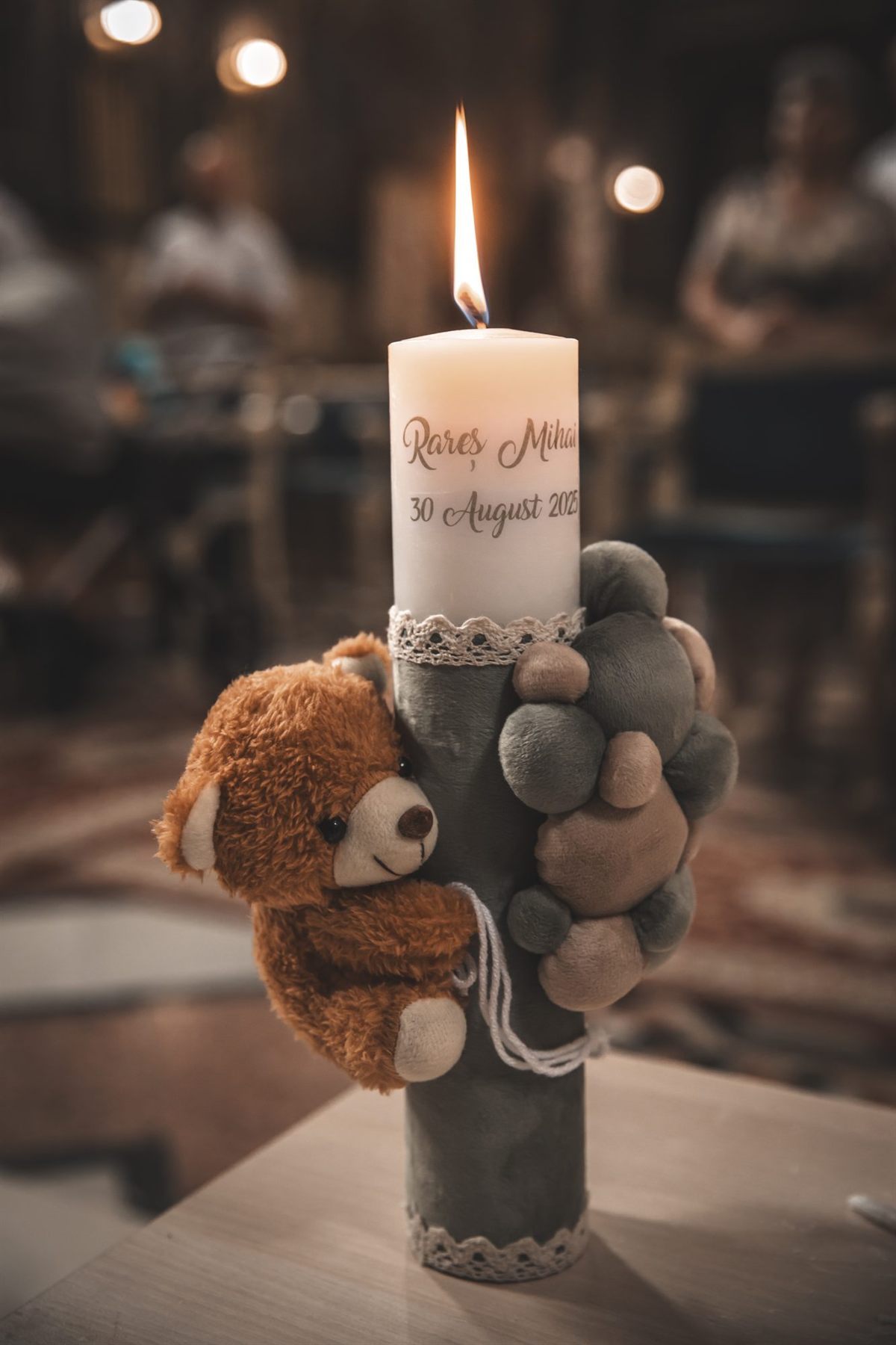 Detalii botez, lumanare si emotie - cadru 41
